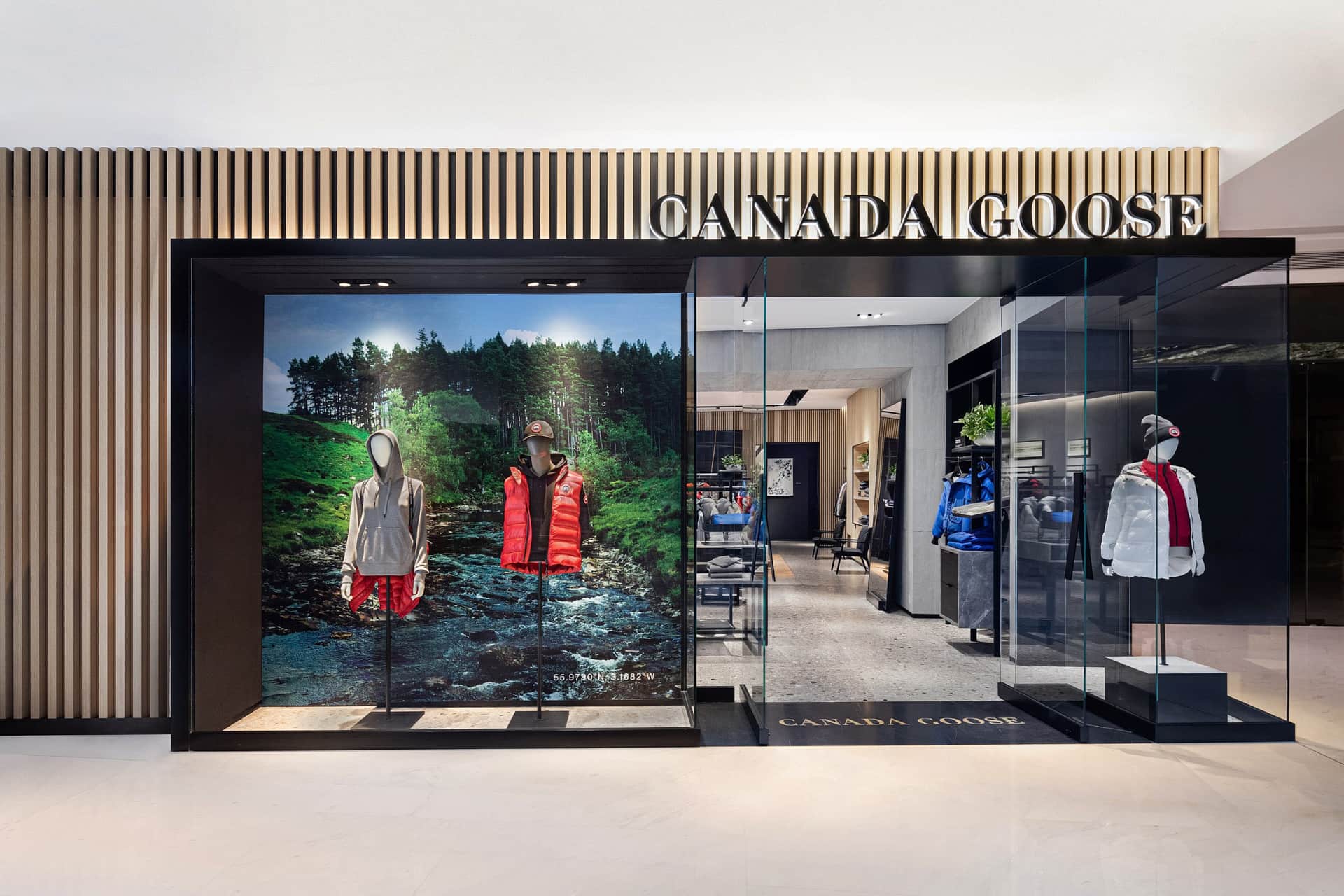 Canada Goose, Wuhan - International Plaza Canada Goose, Wuhan - International Plaza